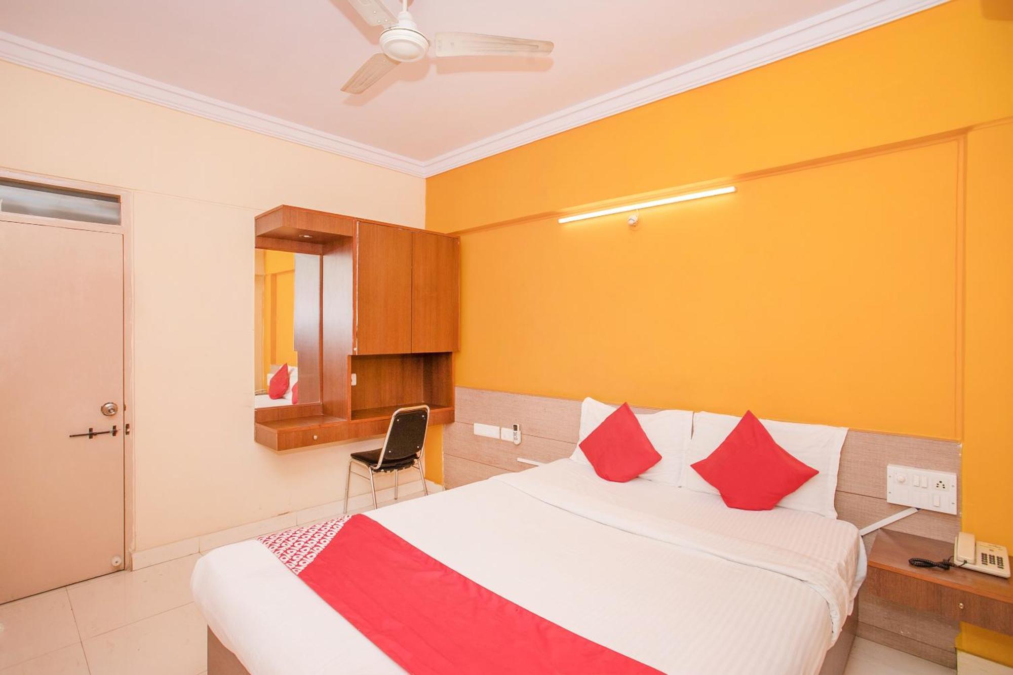 Hotel O Ujwal Residency Bangalore Bagian luar foto