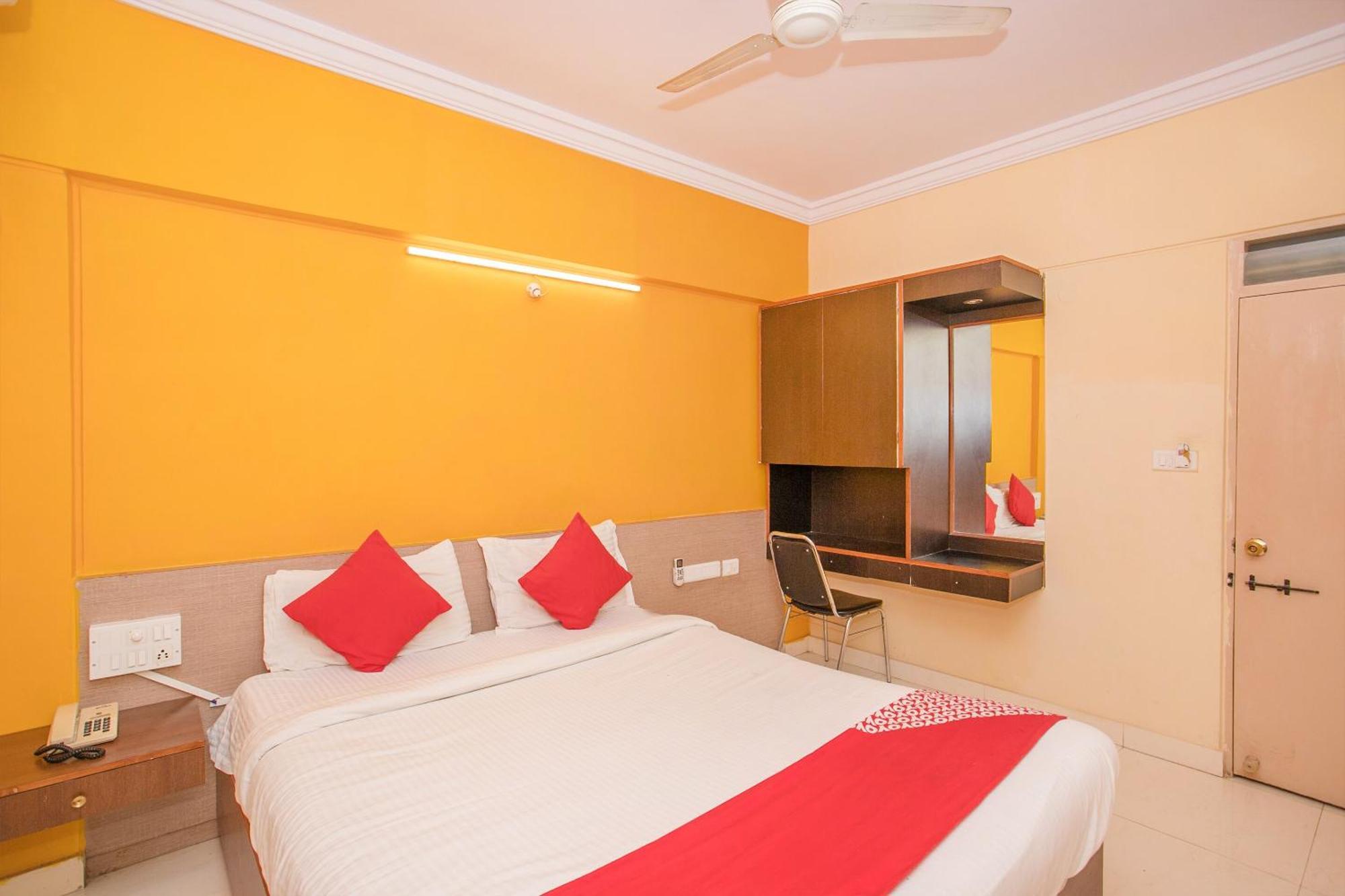 Hotel O Ujwal Residency Bangalore Bagian luar foto
